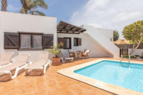 Villa Rustica -Heated Pool & Garden near the Beach